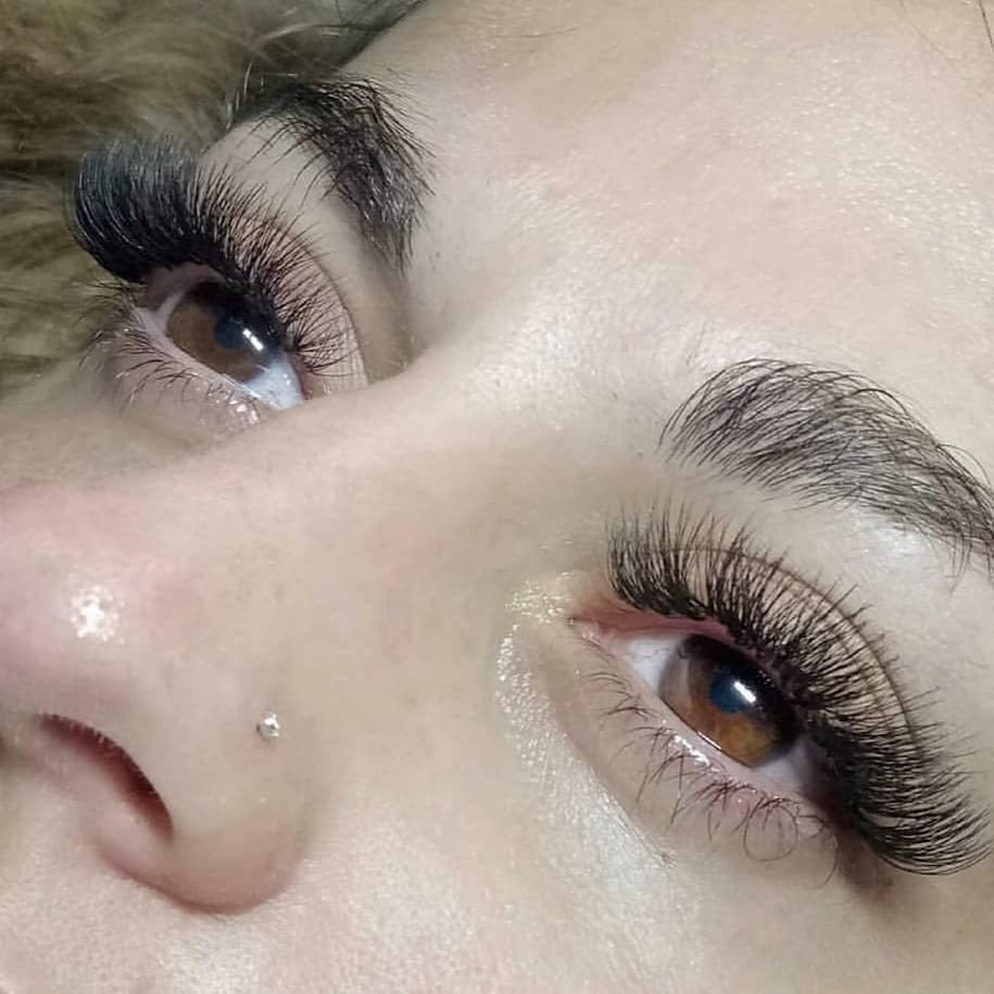 Extensiones de pestañas volumen ruso — Mexican Lash Puebla